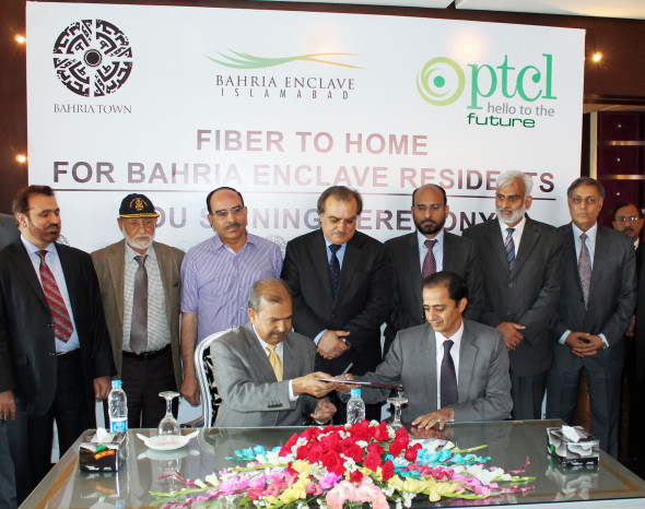 PTCL signs MoU with Bahria Town for deployment oftelecommunications services